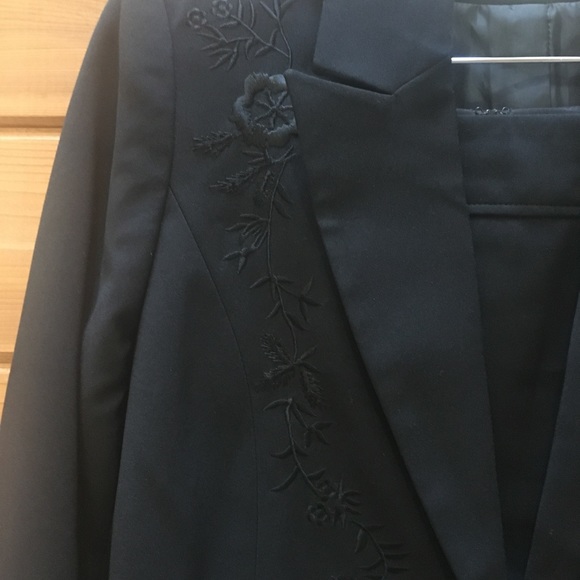 Woman’s Jessica Brand Skirt Suit -size 6 - Picture 6 of 13